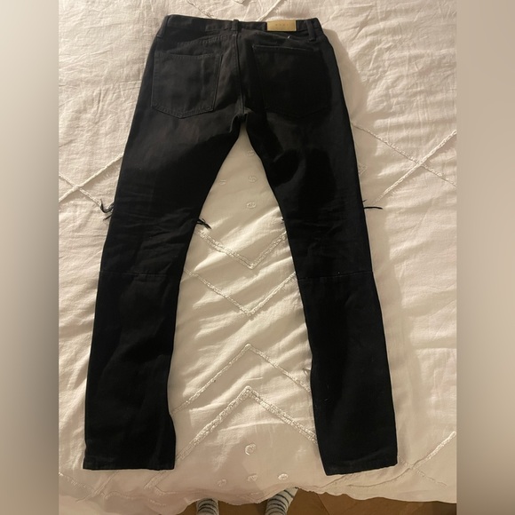 Distressed Skinny Jeans - Picture 3 of 3